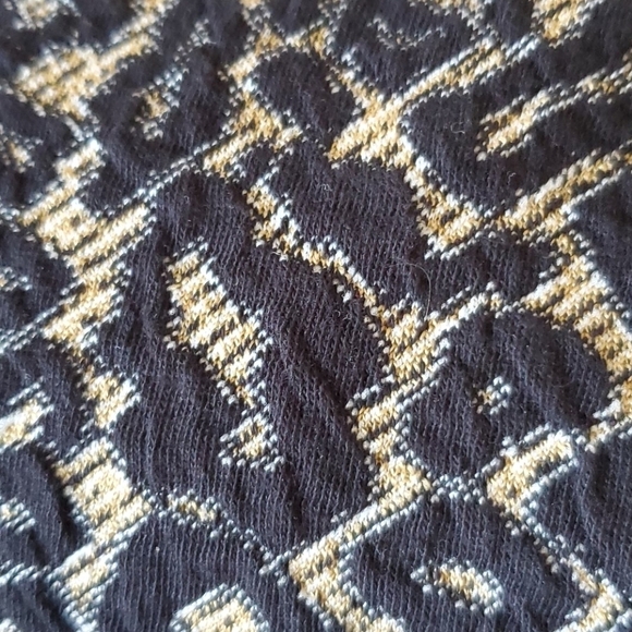 Worthington Puff Sleeve Top - Picture 7 of 7